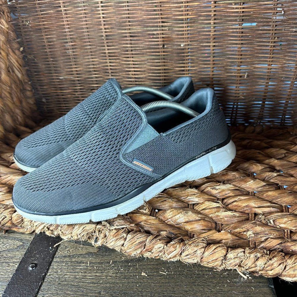 Skechers Men's Gray Walking Shoes Comfort Slip On Sneakers Size 10.5 - Picture 2 of 7